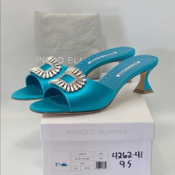 Manolo Blahnik Laalita 50 Embellished Buckle Satin Mules size 39.5 - Picture 8 of 13
